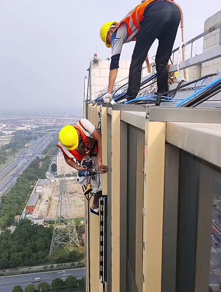 高空亮化工程施工 点亮城市天际线的艺术与挑战